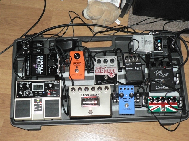 Help I need a new pedalboard